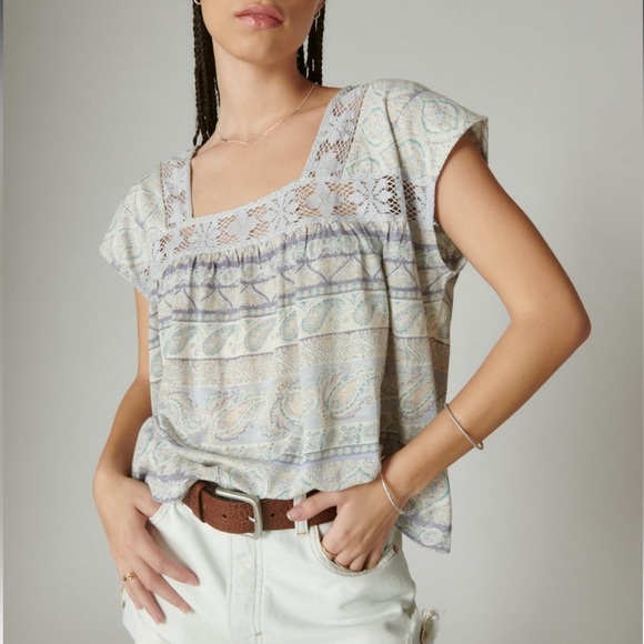 NWT Lucky Brand Square Neck Printed Beach Tee Size M - Picture 2 of 6